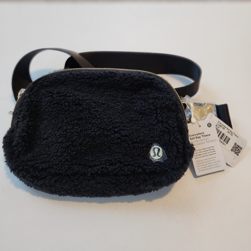 Lululemon Everywhere Crossbody Bag Black Sherpa NWT Gold Hardware